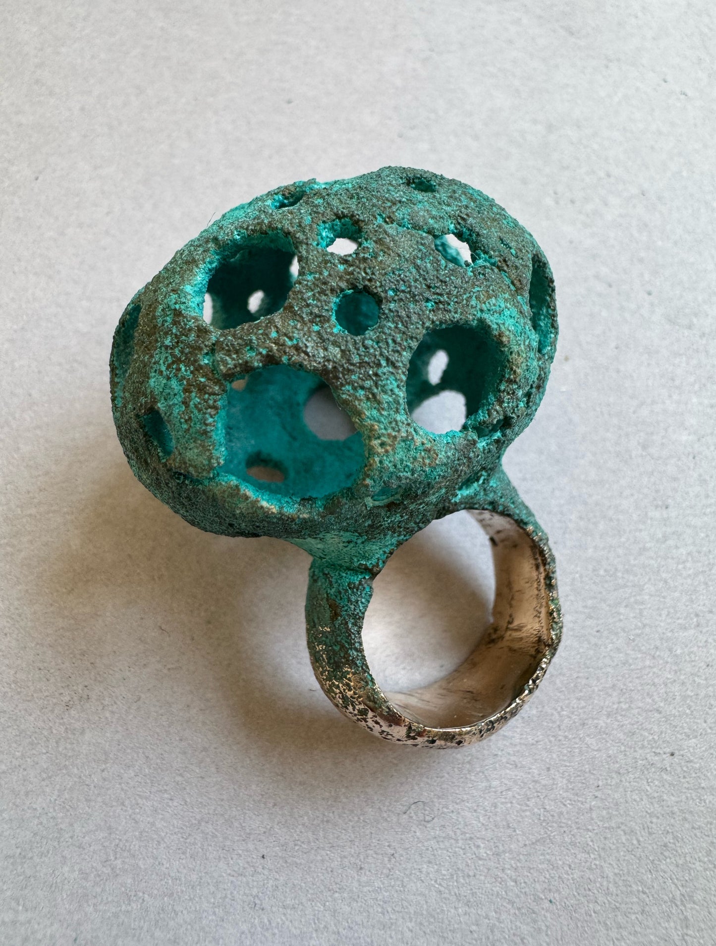 Underwater ring