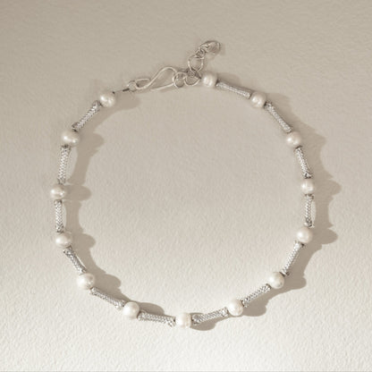 One of a kid author jewelry choker pearls